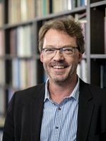 Porträtfoto Prof. Dr. Cornelius Borck