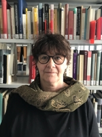 Porträtfoto Dr. Uta Hinz