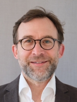 Porträtfoto Christopher Neumaier