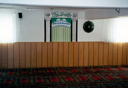 Frauengebetsraum einer Moschee des „Vereins Islamischer Kulturzentren“ (VIKZ) in Bielefeld