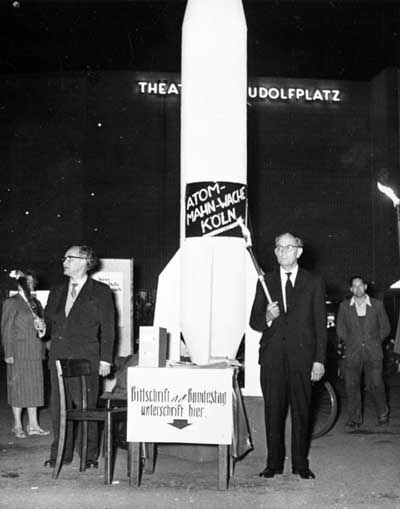 Vigil, Campaign against Atomic Death, with Heinz Kloppenburg (right), Cologne, 6 August 1958