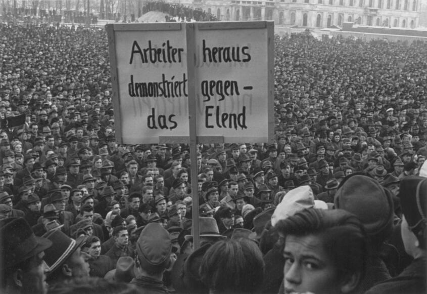Demonstration auf dem Münchener Königsplatz, 23. Januar 1948